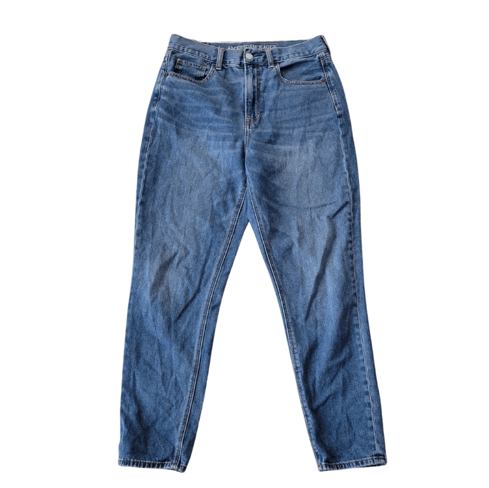 American Eagle Classic Mom Jean Size 6